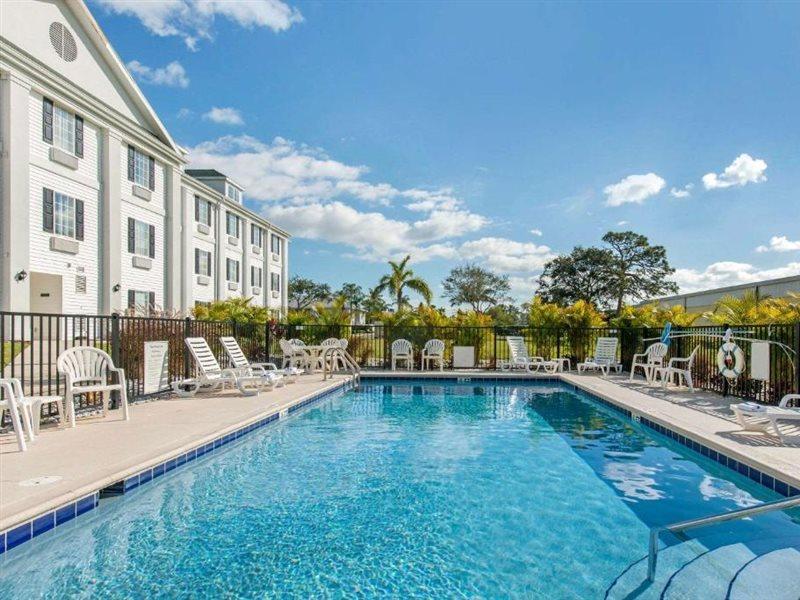 Quality Inn Palm Bay - Melbourne I-95 Dış mekan fotoğraf